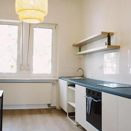 アパート Stilvolles Fuer 4 Gaeste コブレンツ